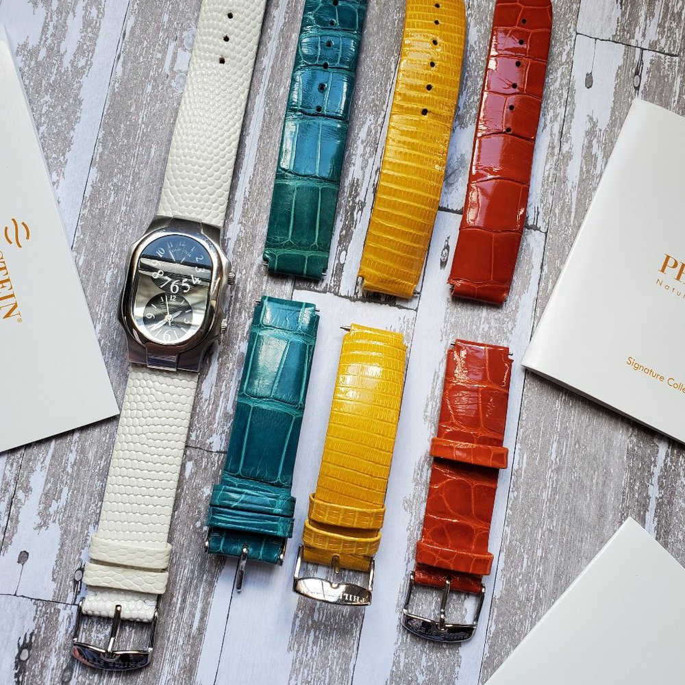Philip Stein Signature comes w/4 pairs of straps
